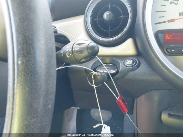 2013 MINI CLUBMAN WMWZF3C54DT490233 Photo 10