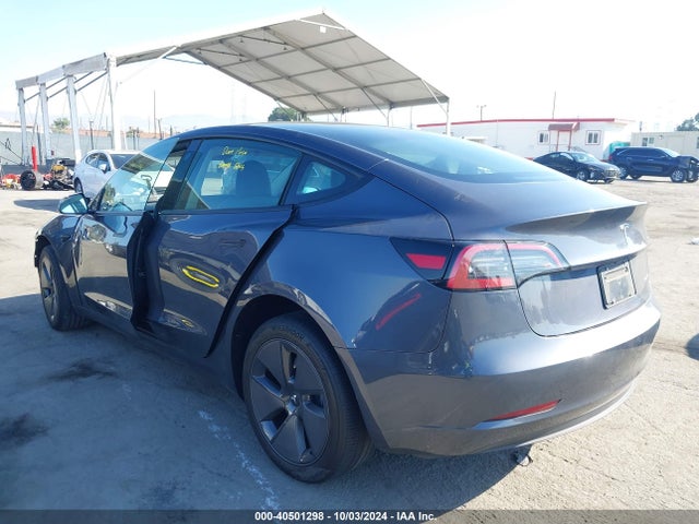 2023 TESLA MODEL 3 5YJ3E1EB0PF684252 Photo 2