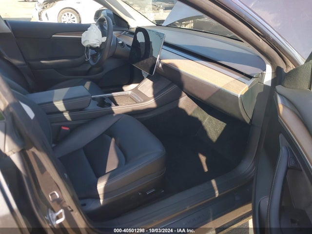 2023 TESLA MODEL 3 5YJ3E1EB0PF684252 Photo 4