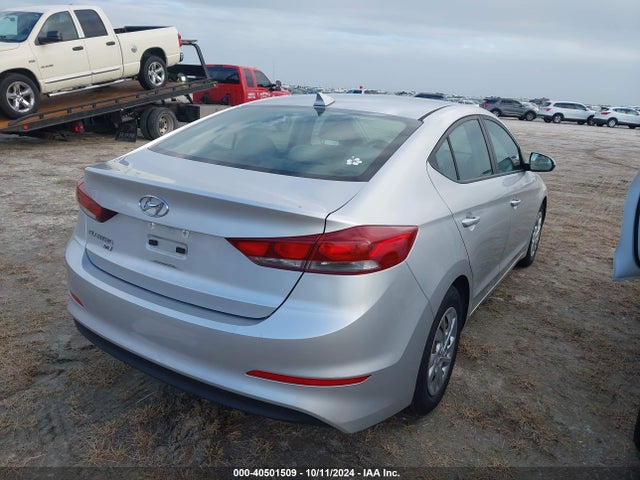 Hyundai ELANTRA SE 2017 KMHD74LF5HU374317 Image 4