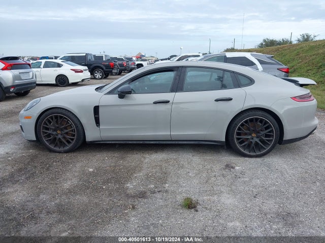 WP0AA2A79LL100304 Porsche Panamera 10 Years Edition/4/4 10 Years Edition