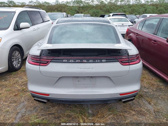 WP0AA2A79LL100304 Porsche Panamera 10 Years Edition/4/4 10 Years Edition