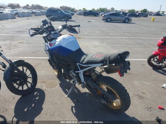 2024 BMW F 900 WB10K6302R6K48881 Photo 2