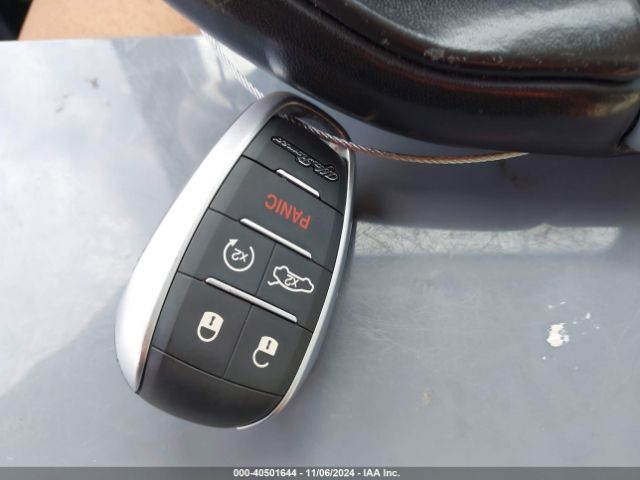 ZASFAKRN7J7C23265 Alfa Romeo Stelvio Ti Lusso Awd