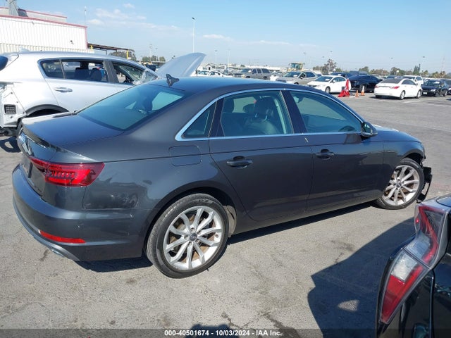 WAUGMAF42KN004394 Audi A4 40 Premium/40 Titanium Premium