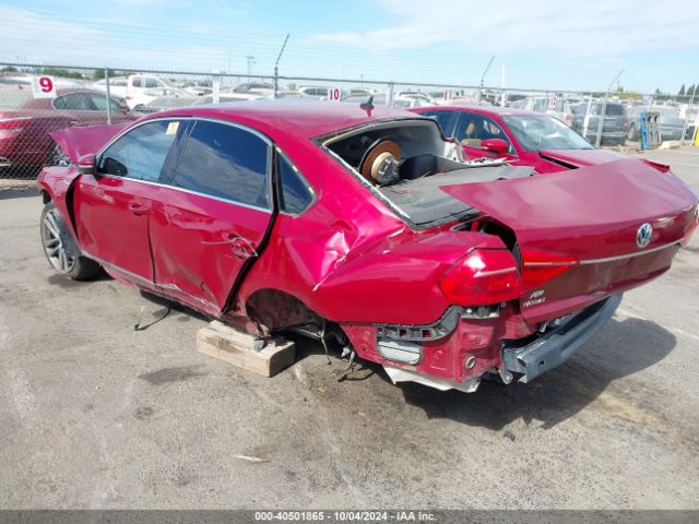 1VWAT7A37GC042510 Volkswagen Passat 1.8t R-line