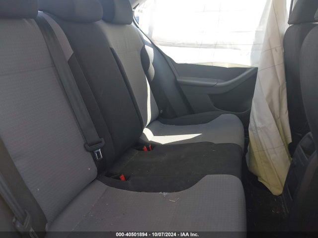 3VW2B7AJ7HM397702 Volkswagen Jetta 1.4t S