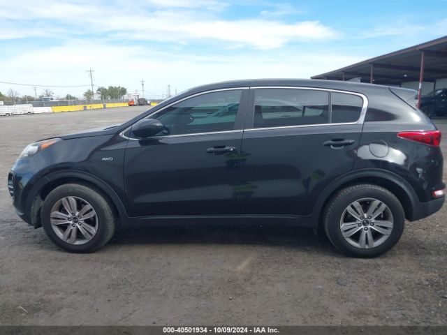 KNDPMCAC5H7123812 KIA Sportage Lx