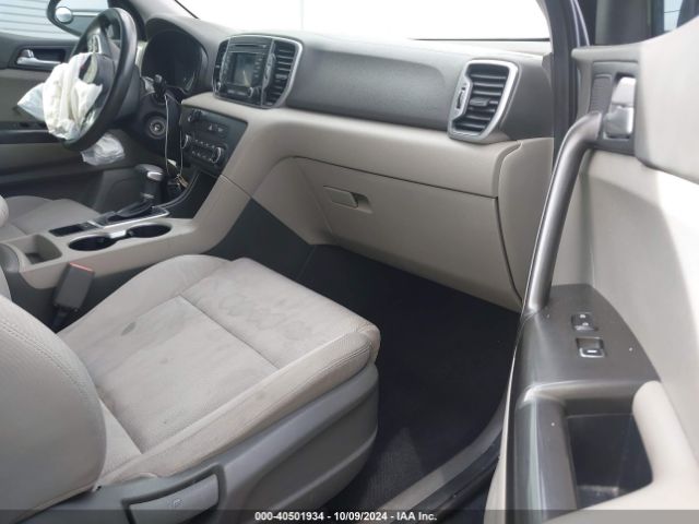 KNDPMCAC5H7123812 KIA Sportage Lx