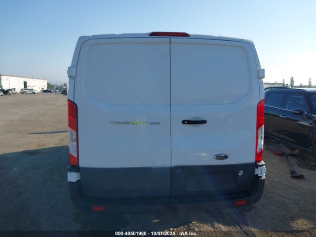 Ford Transit-150 2019 1FTYE1YM6KKB83171 Image 16