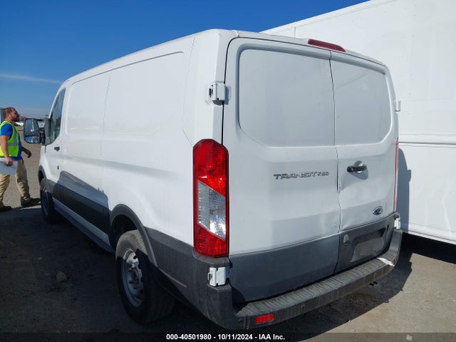 Ford Transit-150 2019 1FTYE1YM6KKB83171 Image 3
