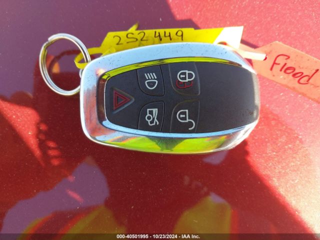 2011 JAGUAR XJ SAJWA2GB9BLV07928 Photo 10