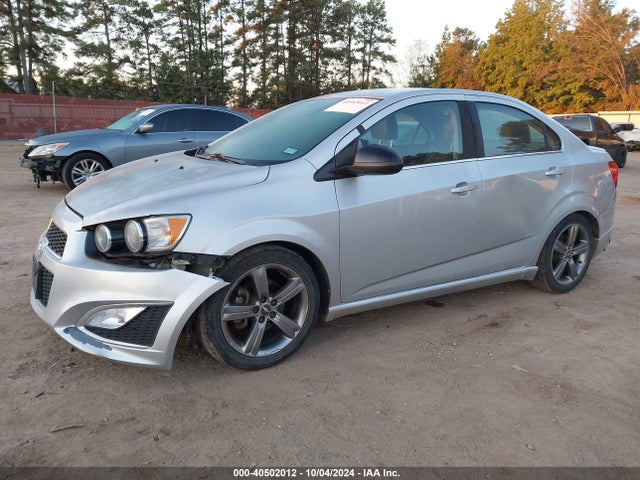 Chevrolet Sonic Rs Auto 2015 1G1JG5SB4F4179343 Image 2