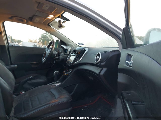 Chevrolet Sonic Rs Auto 2015 1G1JG5SB4F4179343 Image 5