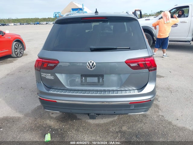 3VV3B7AX1LM074218 Volkswagen Tiguan 2.0t Se/2.0t Se R-line Black/2.0t Sel
