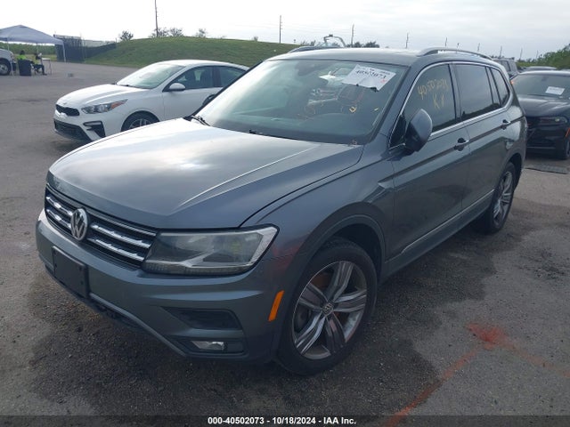 3VV3B7AX1LM074218 Volkswagen Tiguan 2.0t Se/2.0t Se R-line Black/2.0t Sel