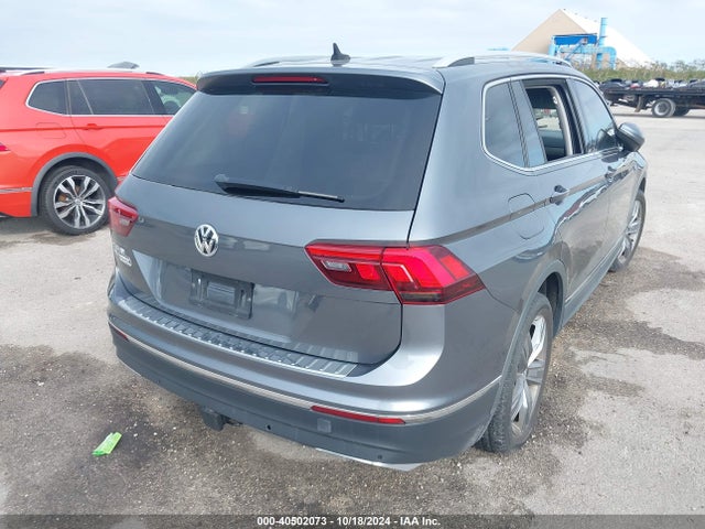 3VV3B7AX1LM074218 Volkswagen Tiguan 2.0t Se/2.0t Se R-line Black/2.0t Sel