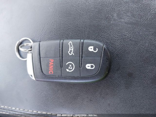 1C3CCCCG0FN573334 Chrysler 200 C