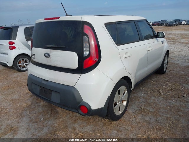 KIA Soul 2015 KNDJN2A26F7797582 Image 4