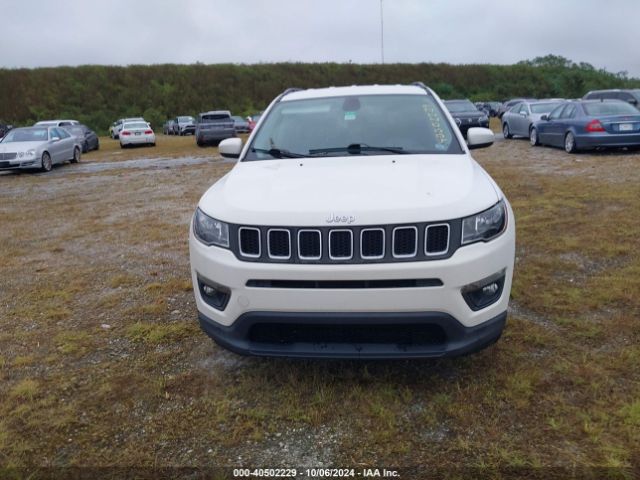 3C4NJCBB6KT851518 Jeep Compass Latitude Fwd