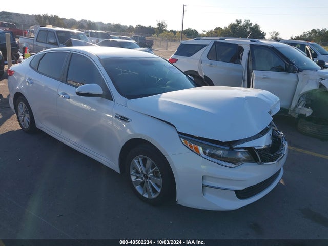 2017 5XXGT4L30HG136609 main image