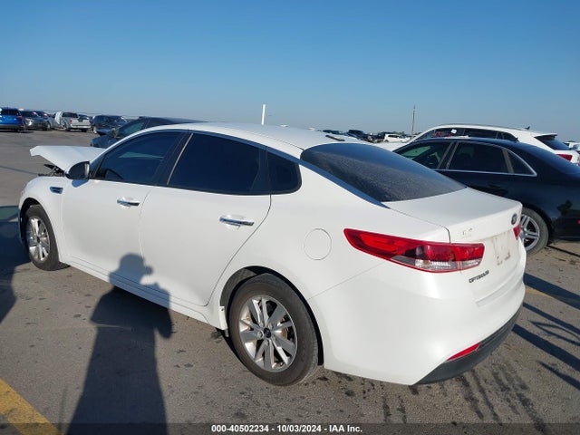 KIA Optima Lx 2017 5XXGT4L30HG136609 Image 3