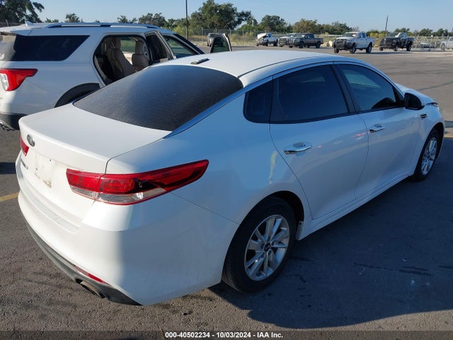 KIA Optima Lx 2017 5XXGT4L30HG136609 Image 4