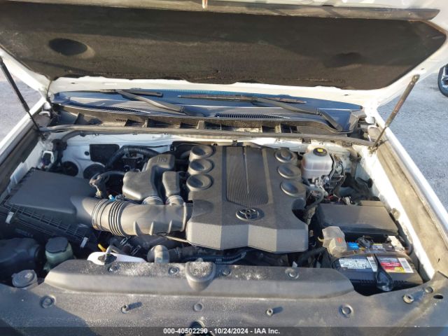 2018 TOYOTA 4RUNNER JTEBU5JR3J5560876 Photo 9