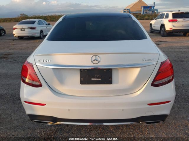 WDDZF4KB5HA201237 Mercedes-Benz E 300 4matic