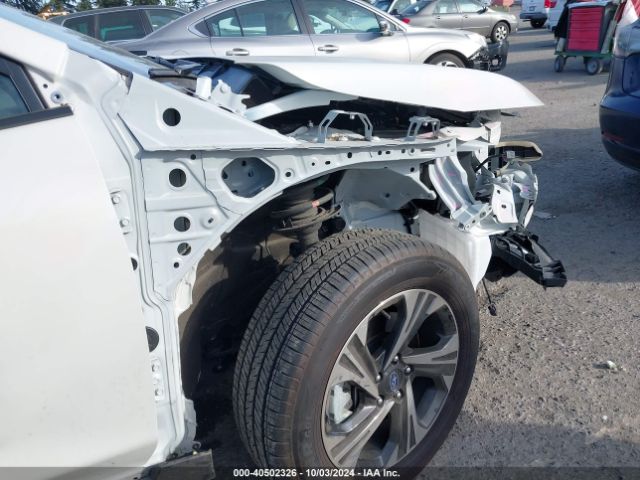 JF2GUADC9R8215695 Subaru Crosstrek Premium