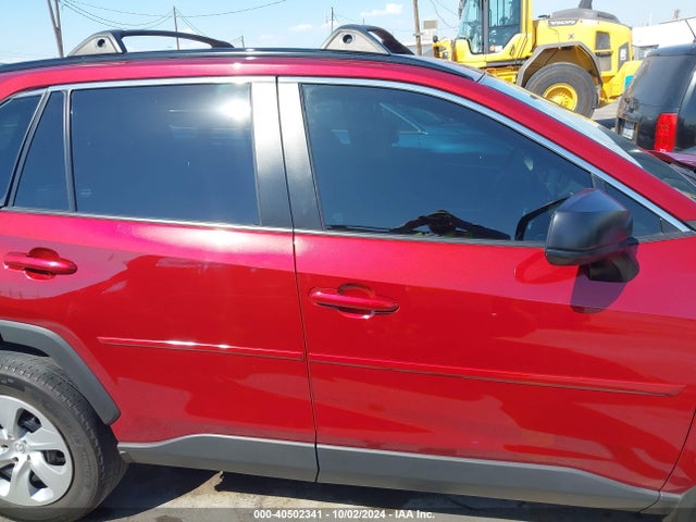 2T3H1RFV6MW176544 Toyota RAV4 LE