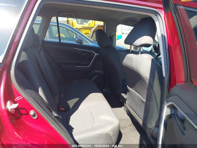 2T3H1RFV6MW176544 Toyota RAV4 LE