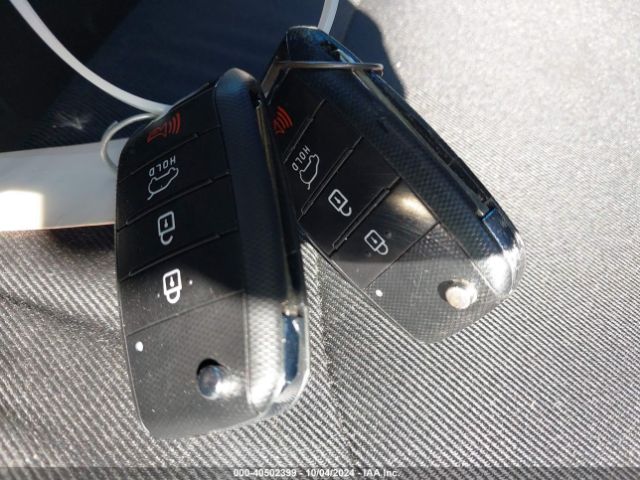KNDJP3A56K7628523 KIA SOUL +