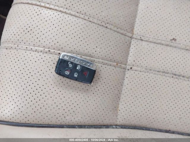 2015 JAGUAR XJ SAJWJ1CD8F8V81268 Photo 10