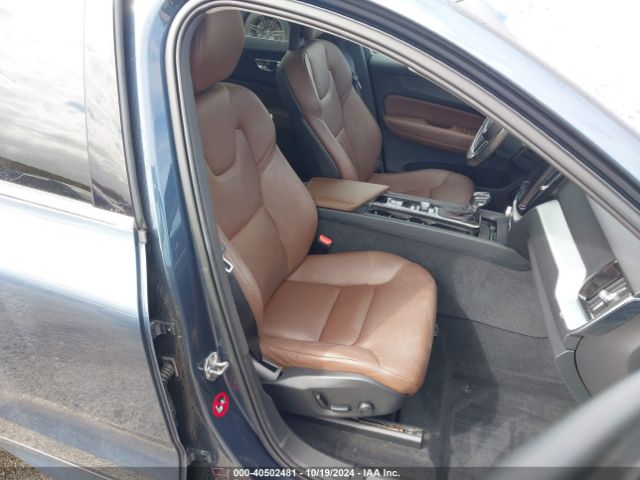YV4102RK5J1079694 Volvo Xc60 T5 Momentum