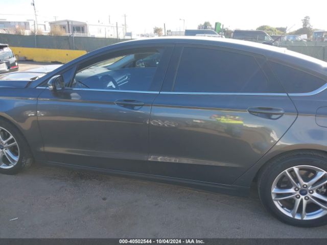 3FA6P0LU8GR208258 Ford Fusion Hybrid Se