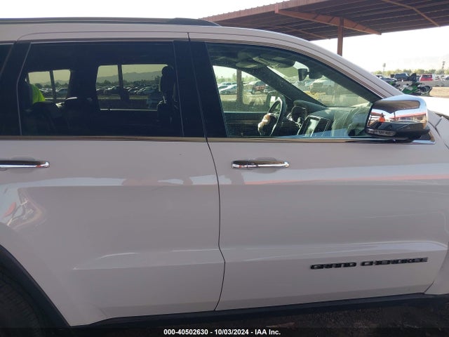 1C4RJEBG2HC795106 Jeep Grand Cherokee Limited 4x2