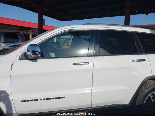 1C4RJEBG2HC795106 Jeep Grand Cherokee Limited 4x2
