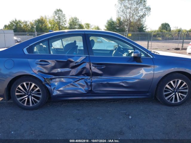 4S3BNAC63J3005421 Subaru Legacy 2.5i Premium