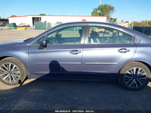 4S3BNAC63J3005421 Subaru Legacy 2.5i Premium
