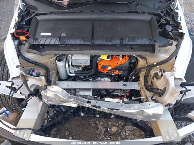 2024 TESLA MODEL Y 7SAYGAEE8RF092274 Photo 9