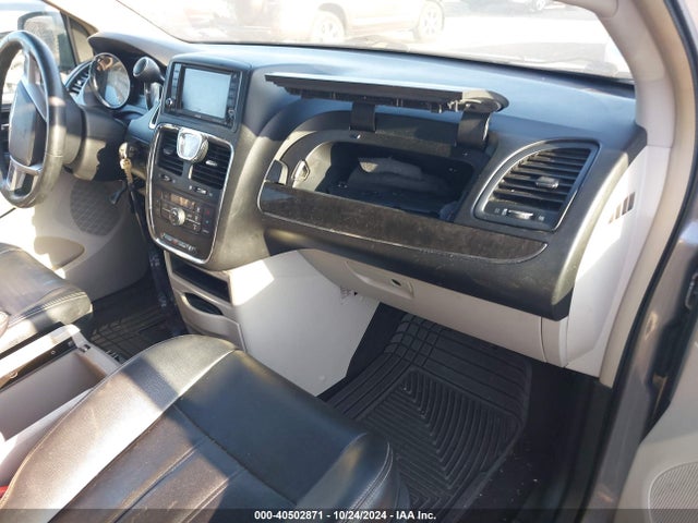 2C4RC1BG5ER217393 Chrysler Town & Country Touring