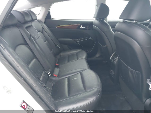 KNALC4J18K5172900 KIA Cadenza Technology