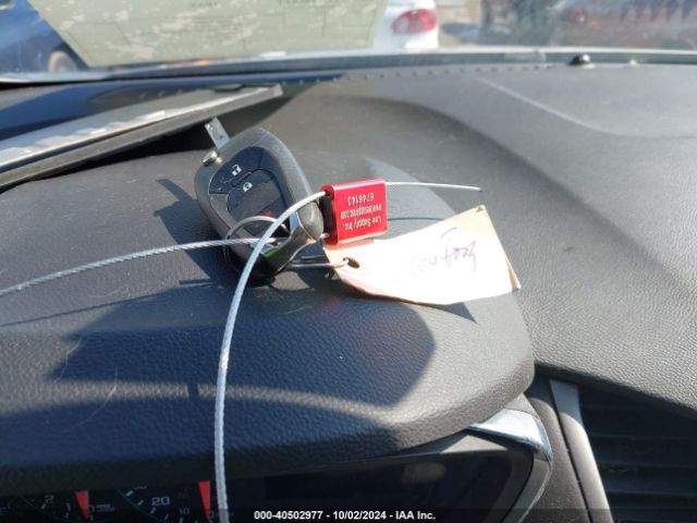 3GNCJNSB5KL171359 Chevrolet TRAX LS