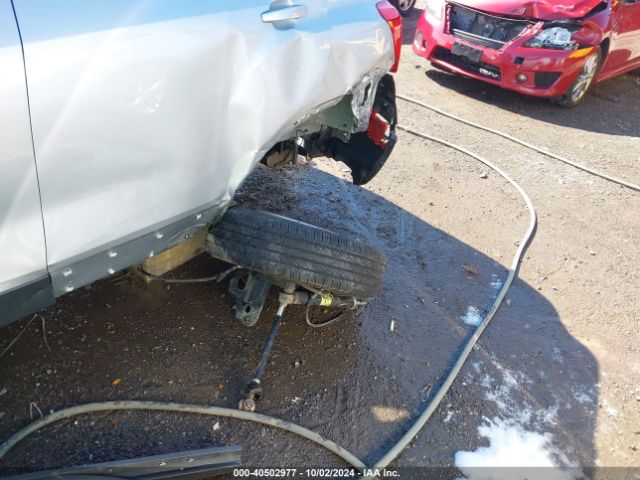 3GNCJNSB5KL171359 Chevrolet TRAX LS