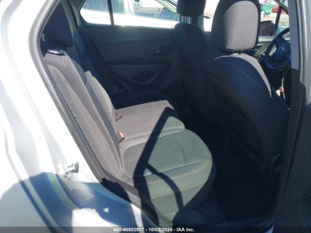 3GNCJNSB5KL171359 Chevrolet TRAX LS
