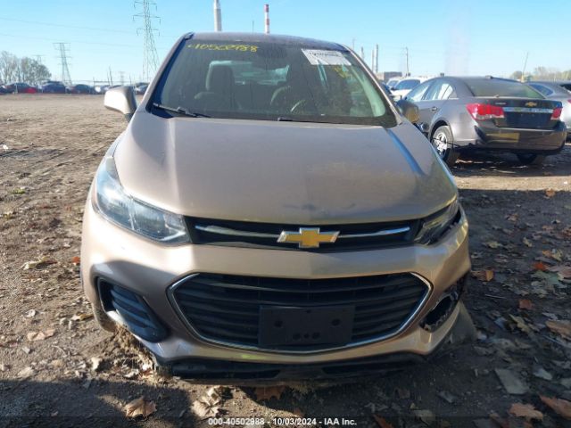 3GNCJKSB0JL369909 Chevrolet TRAX LS