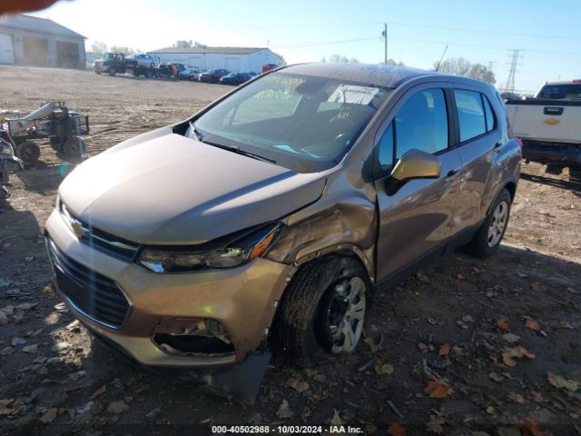 3GNCJKSB0JL369909 Chevrolet TRAX LS