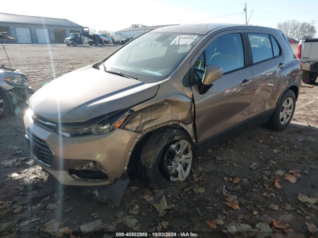 3GNCJKSB0JL369909 Chevrolet TRAX LS