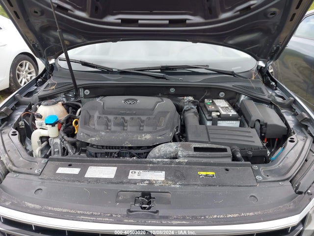 1VWAA7A33JC007136 Volkswagen Passat 2.0t R-line/2.0t S